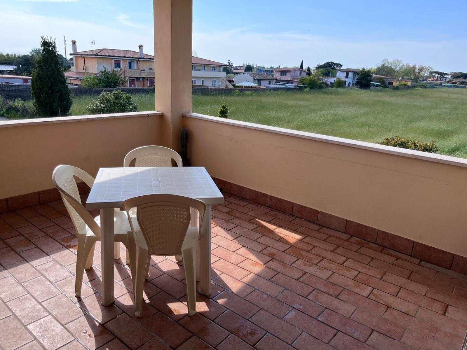 Fco Airport Titina'S House Apartment Fiumicino Exterior photo